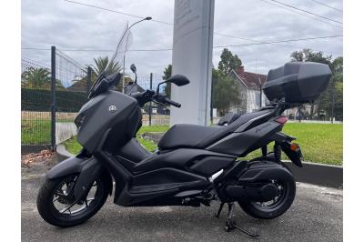 YAMAHA XMAX 125