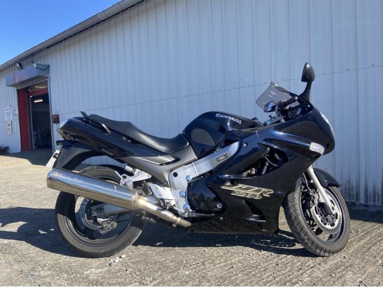 KAWASAKI ZZR 1200